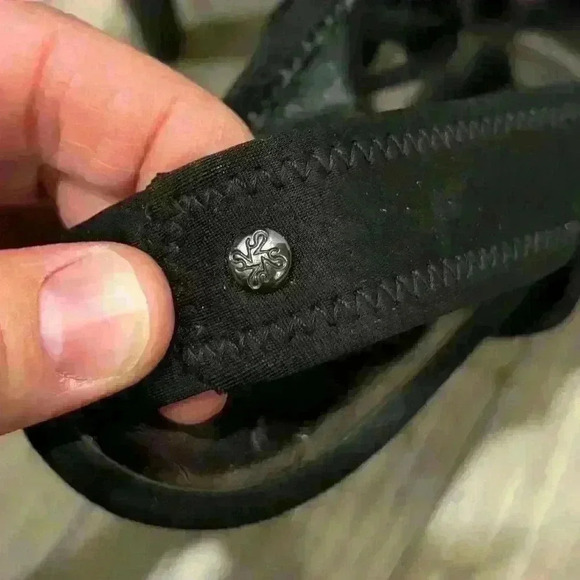 Vintage Simply Vera Vera Wang Sandals - size 7.5 - Picture 4 of 11